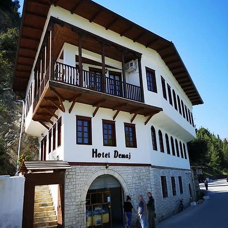 Hotel Demaj Berat Esterno foto